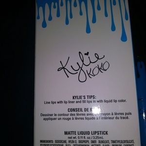 Kylie Cosmetics Makeup - Skylie Kylie Jenner lip kit Kylie Cosmetics Makeup - Skylie Kylie Jenner lip kit